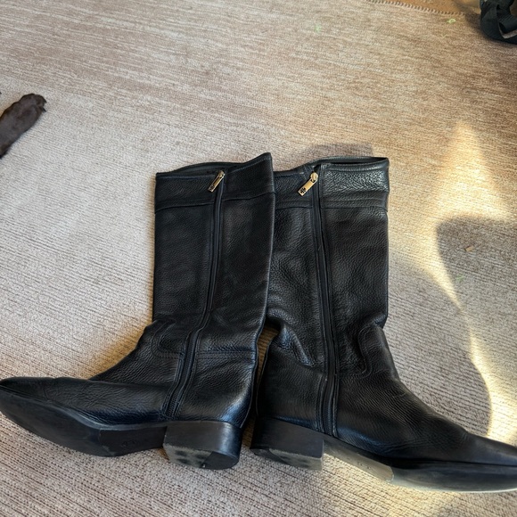 Vintage Tory Burch Black Leather Knee-High Boots with Gold Logo - Picture 2 of 4